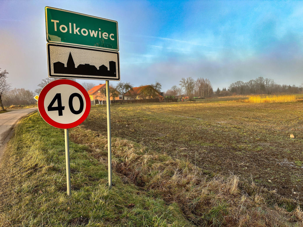 O tej wsi zrobiło się głośno z dnia na dzień. Ksiądz chodzący po kolędzie zaatakował psa