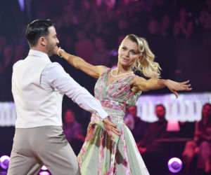 Emilia Komarnicka i Stefano Terrazzino zatańczyli eleganckiego foxtrota.