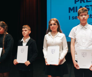 Najzdolniejsi uczniowie odebrali stypendia Prezydenta Miasta Siedlce
