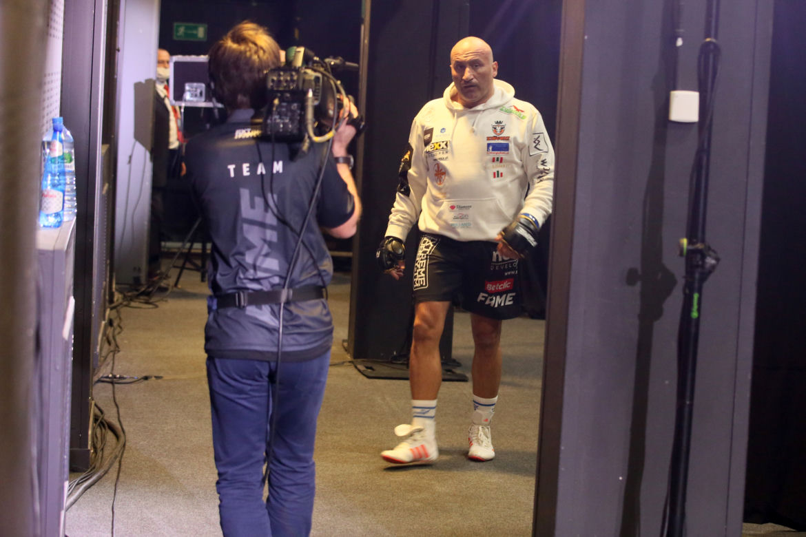 Marcin Najman - Don Kasjo. Potężna bójka na FAME MMA 8