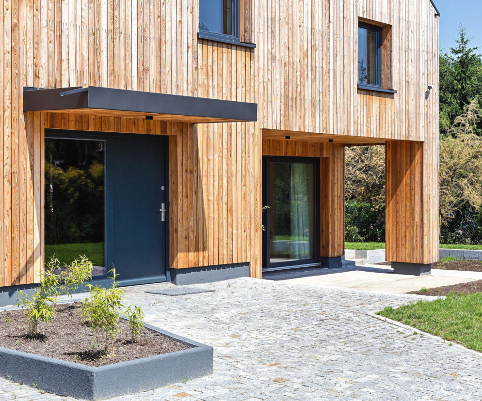 Naprawa czy wymiana kostki brukowej? Kiedy lepiej zdecydować się na nową nawierzchnię