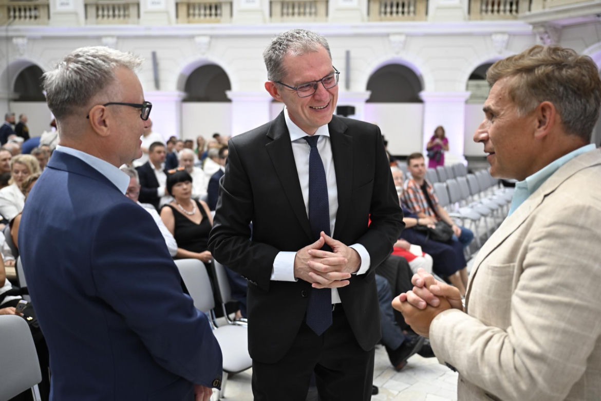 Warszawa uhonorowała Andrzeja Poczobuta. Wzruszające słowa po odebraniu odznaki Honorowego Obywatela
