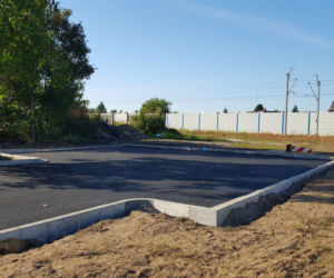 Do tunelu pod torami koło Okrężnej po twardym