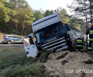 Tragiczny wypadek w podbydgoskim Stryszku. Nie żyje motocyklista! [ZDJĘCIA]