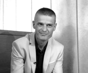 Chrzestna Komendy nie żyła od 2 lat i nikt nie zauważył?! Wiele wizyt, zero reakcji. Policjanci pod lupą