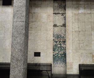 Mozaiki Wojciecha Fangora na dworcu Warszawa Śródmieście