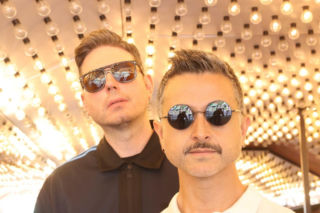 DEAD STAR TALK z producentem Metallici. Singiel 'Outta Luck' zapowiada dwu płytowy album grupy grającej w stylu złotej ery brytyjskiego rocka