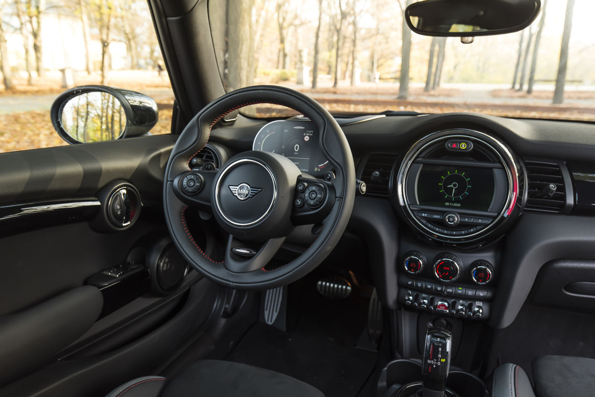 MINI Cooper John Cooper Works 2.0 8AT