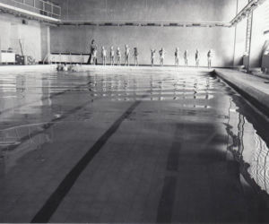 Pływalnia - zdjęcie archiwalne