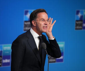 Szczyt NATO. Rutte: Stany Zjednoczone są całkowicie oddane Sojuszowi