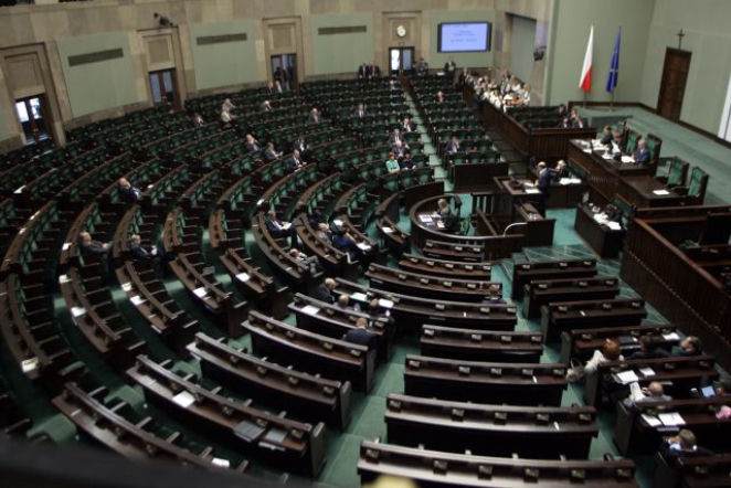 Posłowie mają gdzieś budżet