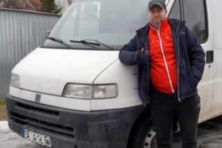 Pan Szymon zgłosił kradzież fiata. Chwilę później policjant namierzył złodzieja