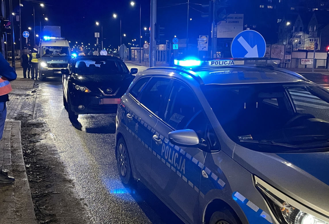 Legionowo. Piesza potrącona na przejściu. Za kierownicą prokurator