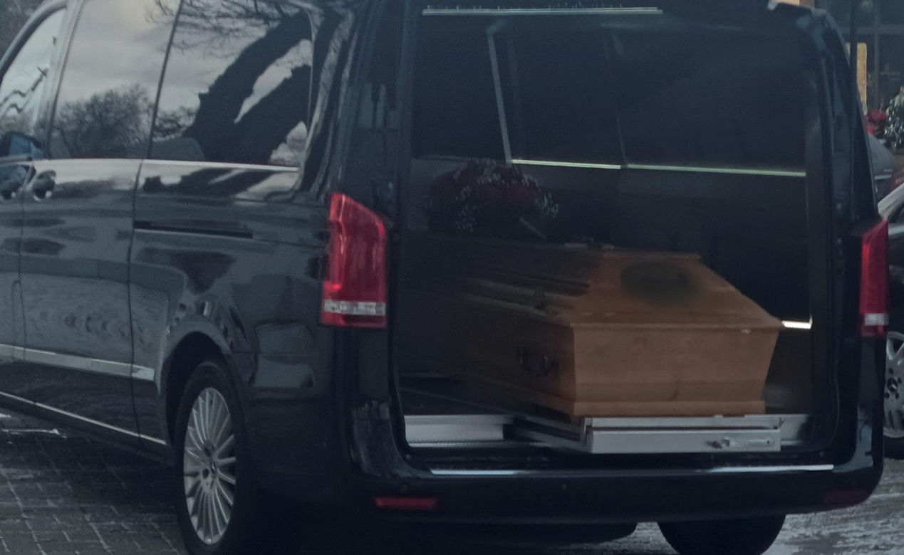 Brutalne zabójstwo w centrum Siedlec. Zabił pana Zbyszka i przebrał się za Mikołaja