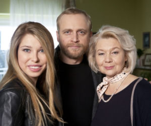 Sama słodycz. Piotr Adamczyk (Fryderyk), Milena Suszyńska (Gosia), Dorota Nowakowska (Izabela)