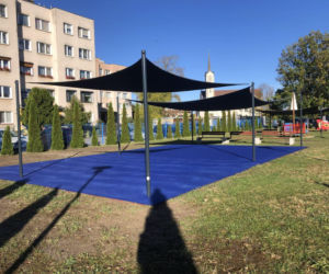 Frajda dla maluchów! Na palcu zabaw przy żłobku w Górze zamontowano nowe elementy