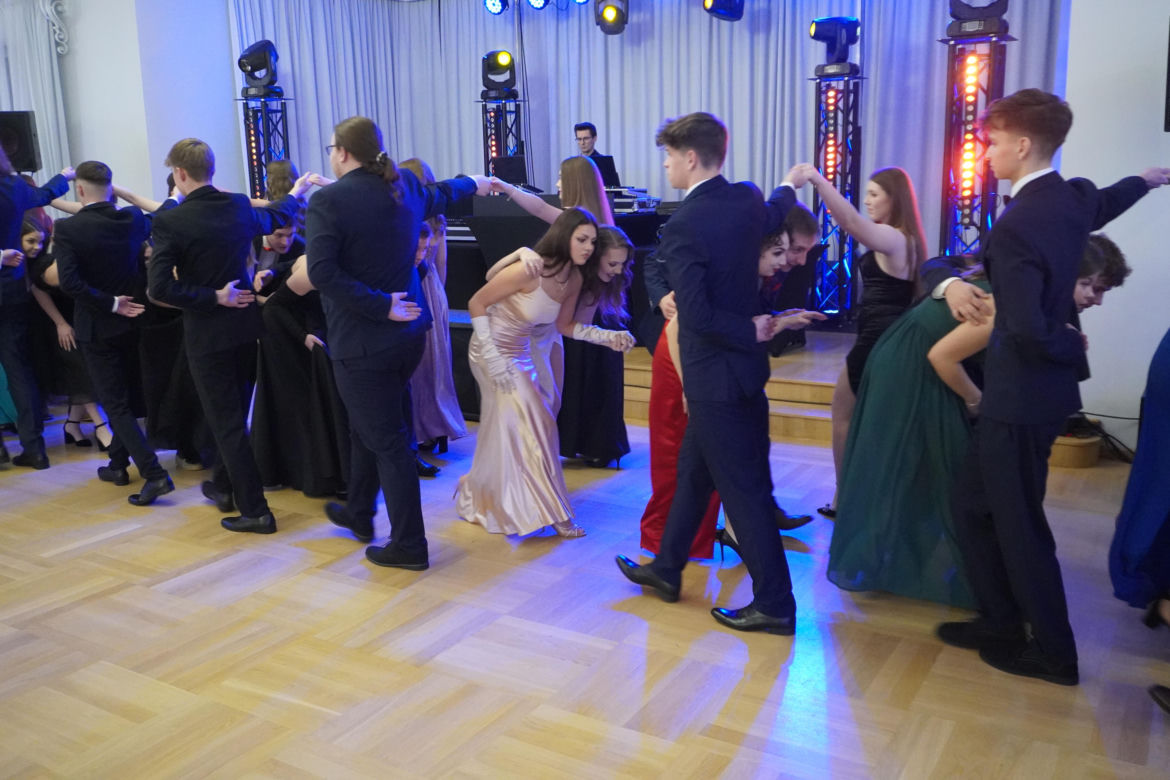 Studniówka III LO w Rzeszowie 