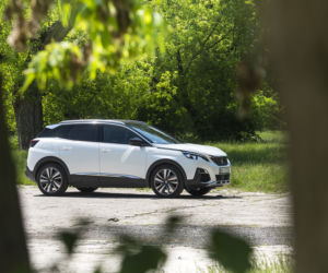 Peugeot 3008 GT HYbrid4 300 KM e-EAT8