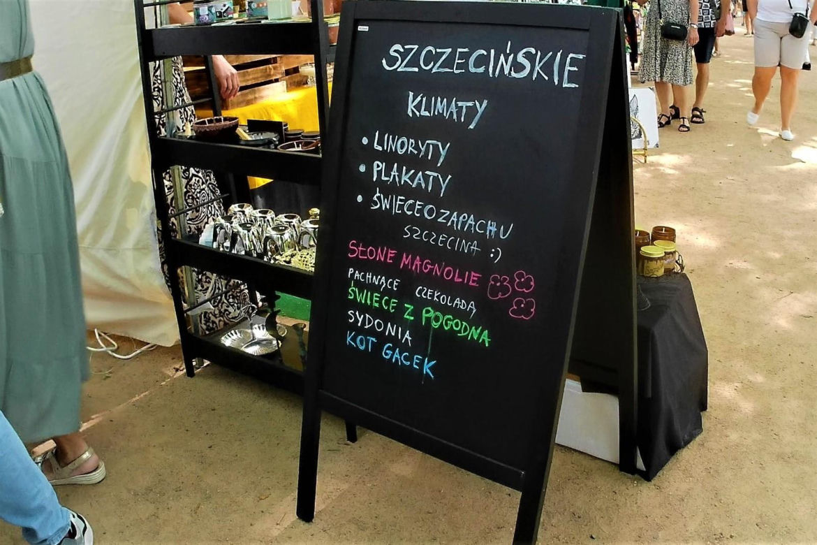 Długi weekend na Jasnych Błoniach. Jarmark Szczeciński przyciąga tłumy