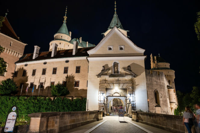 Zamek w Bojnicach, Słowacja