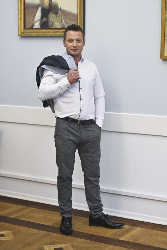 Krzysztof z Rolnika zakochany! Fani wpadli w ekstazę