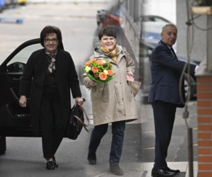 Pilne spotkanie w siedzibie PiS. Prezes wezwał wszystkich na Nowogrodzką