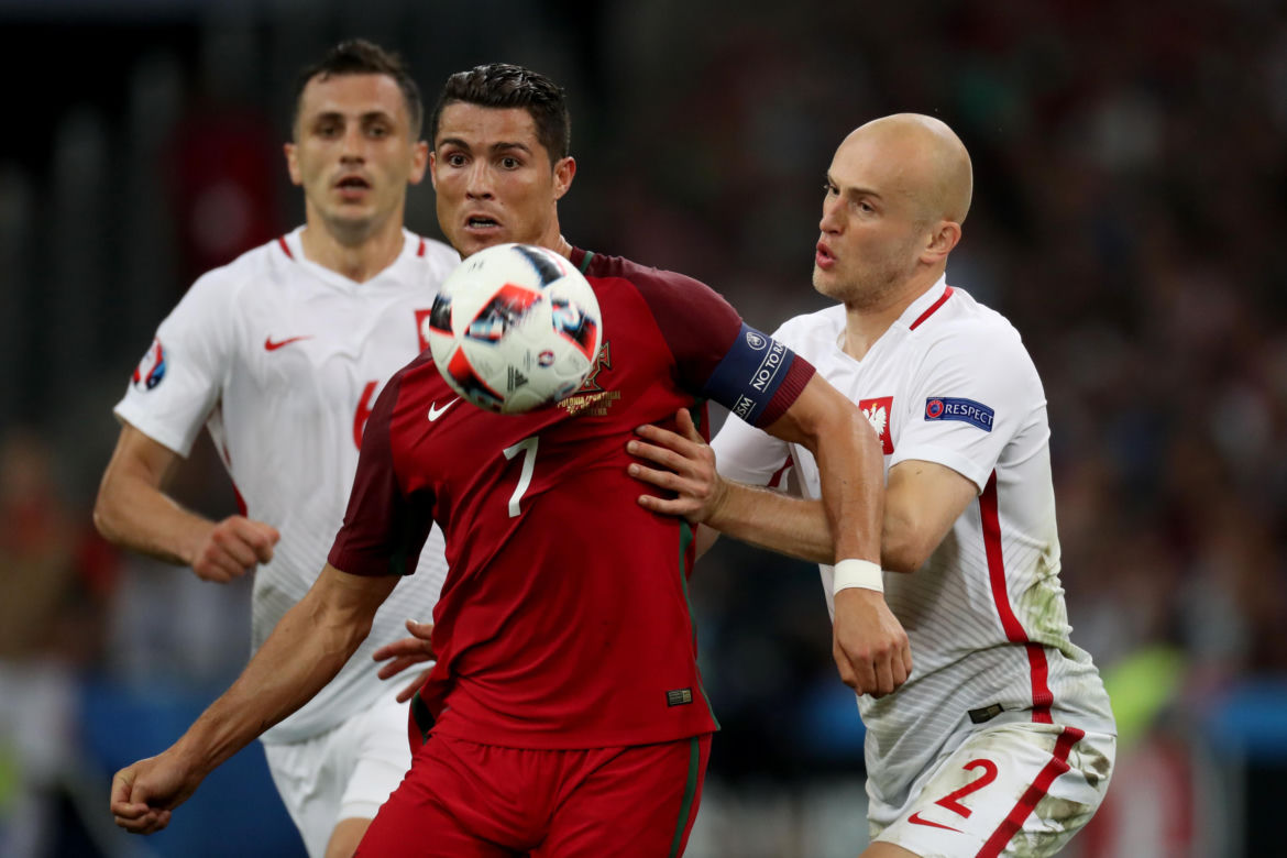 Podczas Euro 2016 we Francji Polska otarła się o półfinał imprezy, przegrywając w karnych z Portugalią