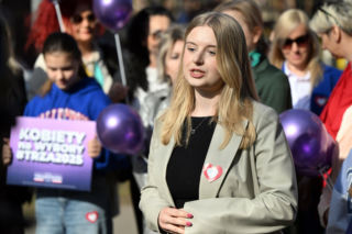 Najmłodsza posłanka w polskim Sejmie wyszła za mąż. Zobacz zjawiskową suknię