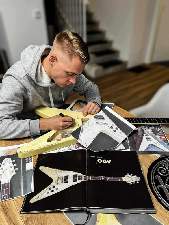 Jason Momoa zamówił gitarę od Polaków! 