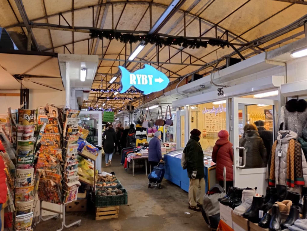 Ceny Karpia na bazarze Lotników i bazarze Wałbrzyska na Mokotowie