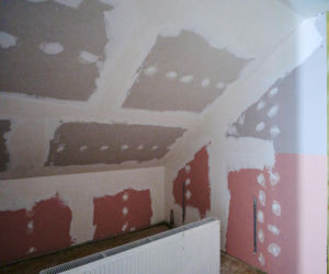 Tragiczny wypadek przerwał marzenia. Ekipa Nasz Nowy Dom walczyła z czasem. ZDJĘCIA domu przed i po remoncie