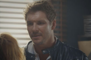 M jak miłość, odcinek 1901. Pani Ola (Ewa Kolasińska), Marcin (Mikołaj Roznerski)