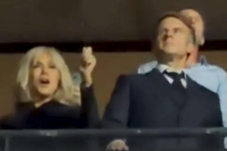 Francja płonie, Macronowie się bawią! Te zdjęcia oburzyły Francuzów
