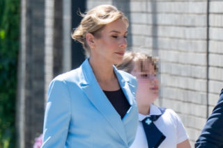 Marta Nawrocka z córką Kasią na zakończenie roku szkolnego