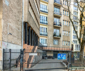 Wieżowiec przy ul. Sewerynów 4 w Warszawie