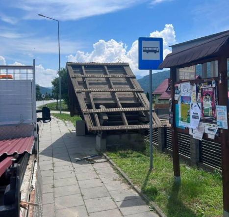 Koniec stania na deszczu, śniegu czy wietrze. Będą nowe przystanki w gminie Łącko!