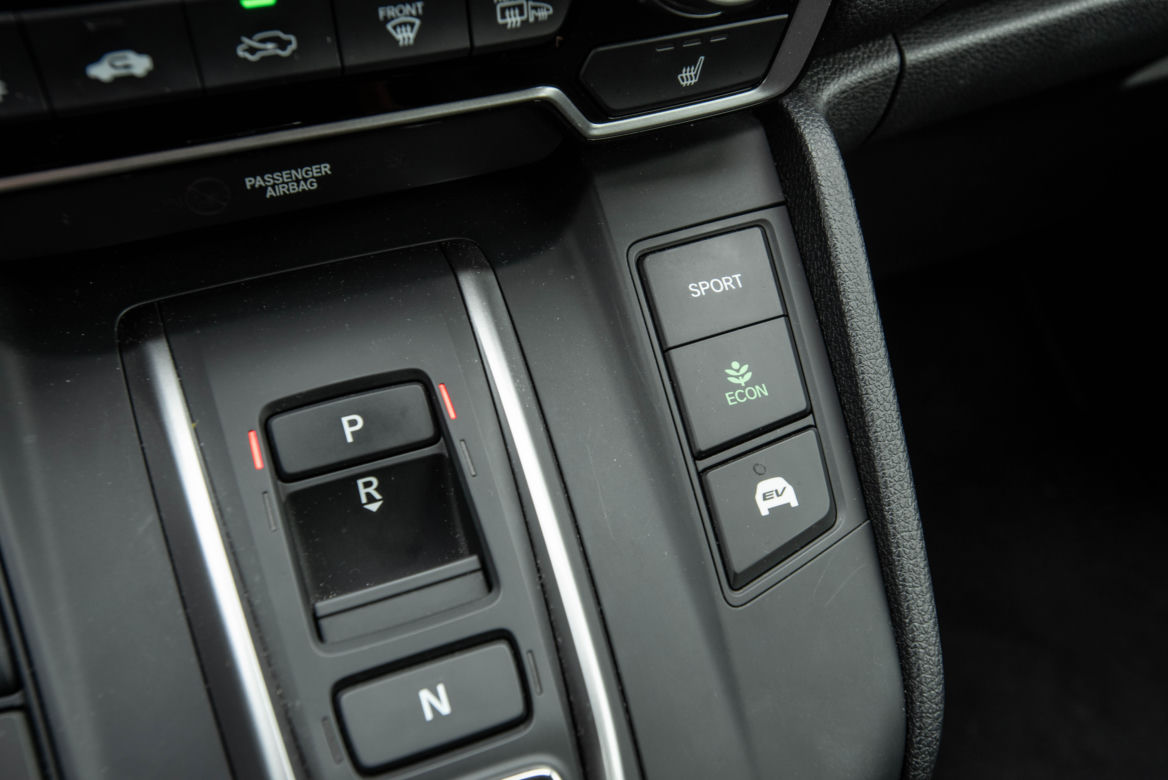 Subaru Forester e-BOXER vs Honda CR-V Hybrid