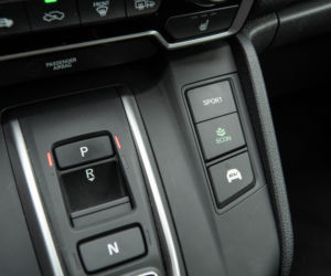 Subaru Forester e-BOXER vs Honda CR-V Hybrid