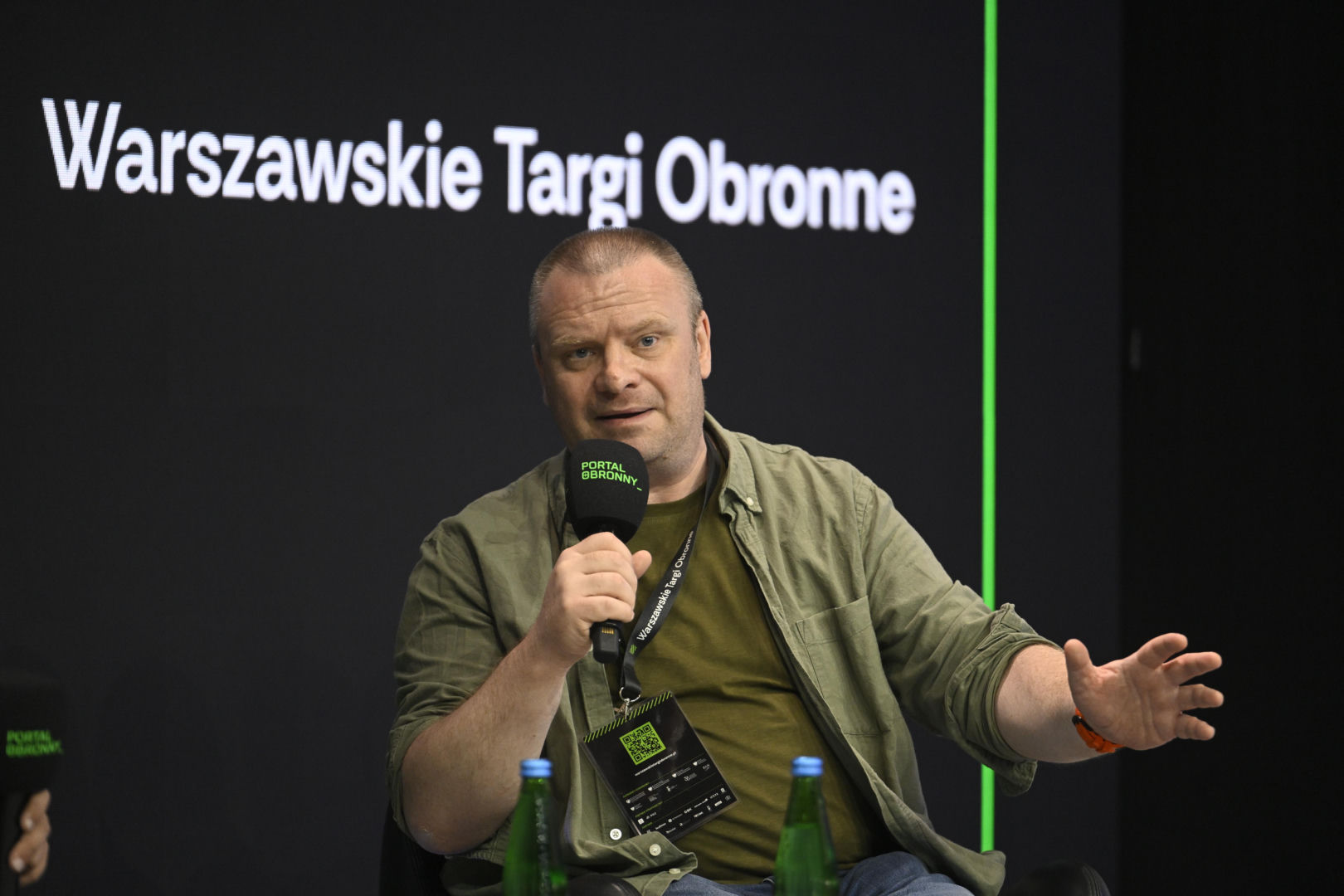 Warszawskie Targi Obronne. Scena Biała. Fake newsy. Czy można z nimi wygrać