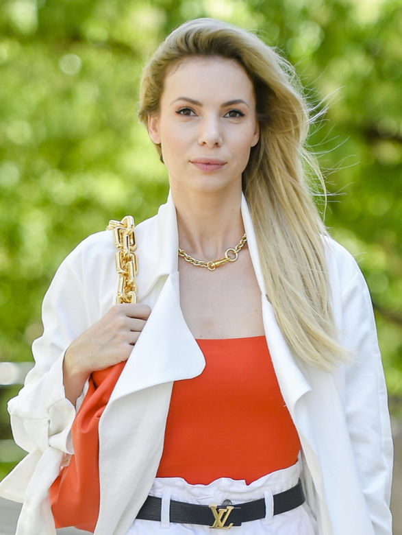 Izabela Janachowska ma nową fryzurę. Zapuściła grzywkę