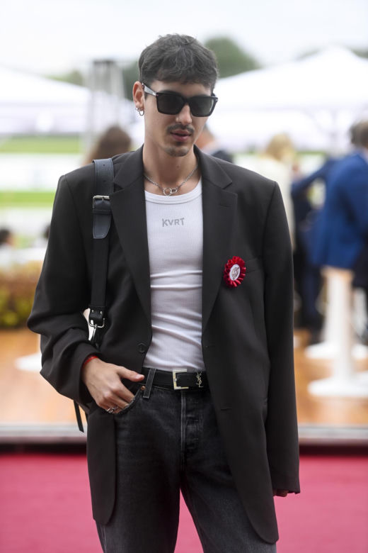 Radek Pestka wygrał Top Model w siwych włosach. Dziś ma 30 lat i jest nie do poznania