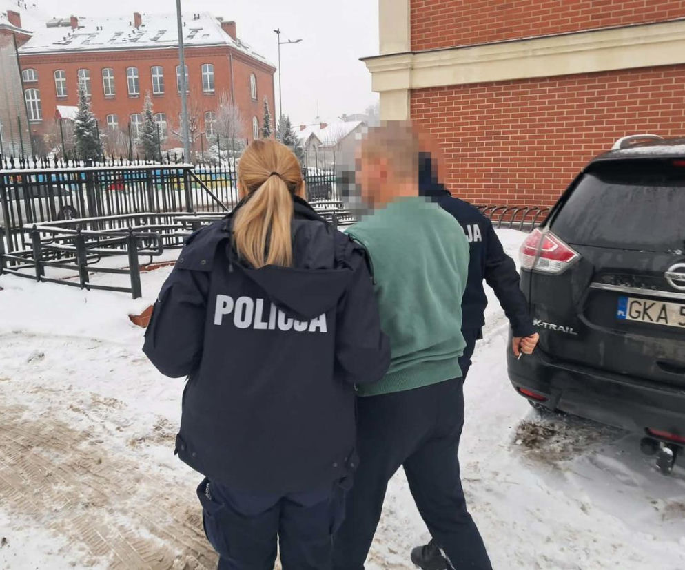 Bójka w obiekcie sportowym w Kościerzynie. Nowe ustalenia. Zapadła decyzja wobec trzech pseudokibiców