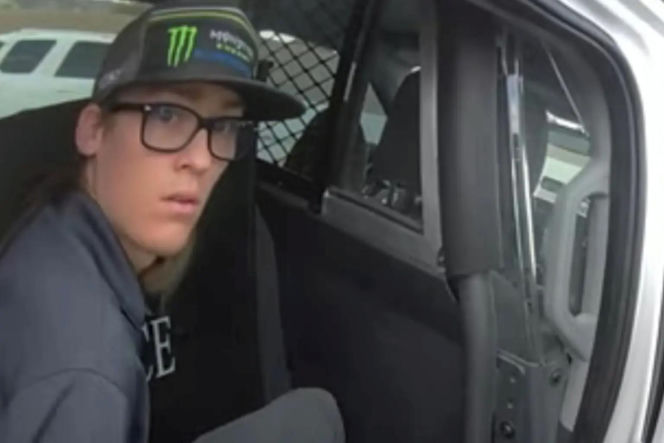 Awantura kierowców na drodze, jeden wyciągnął broń! Nie żyje 11-latek