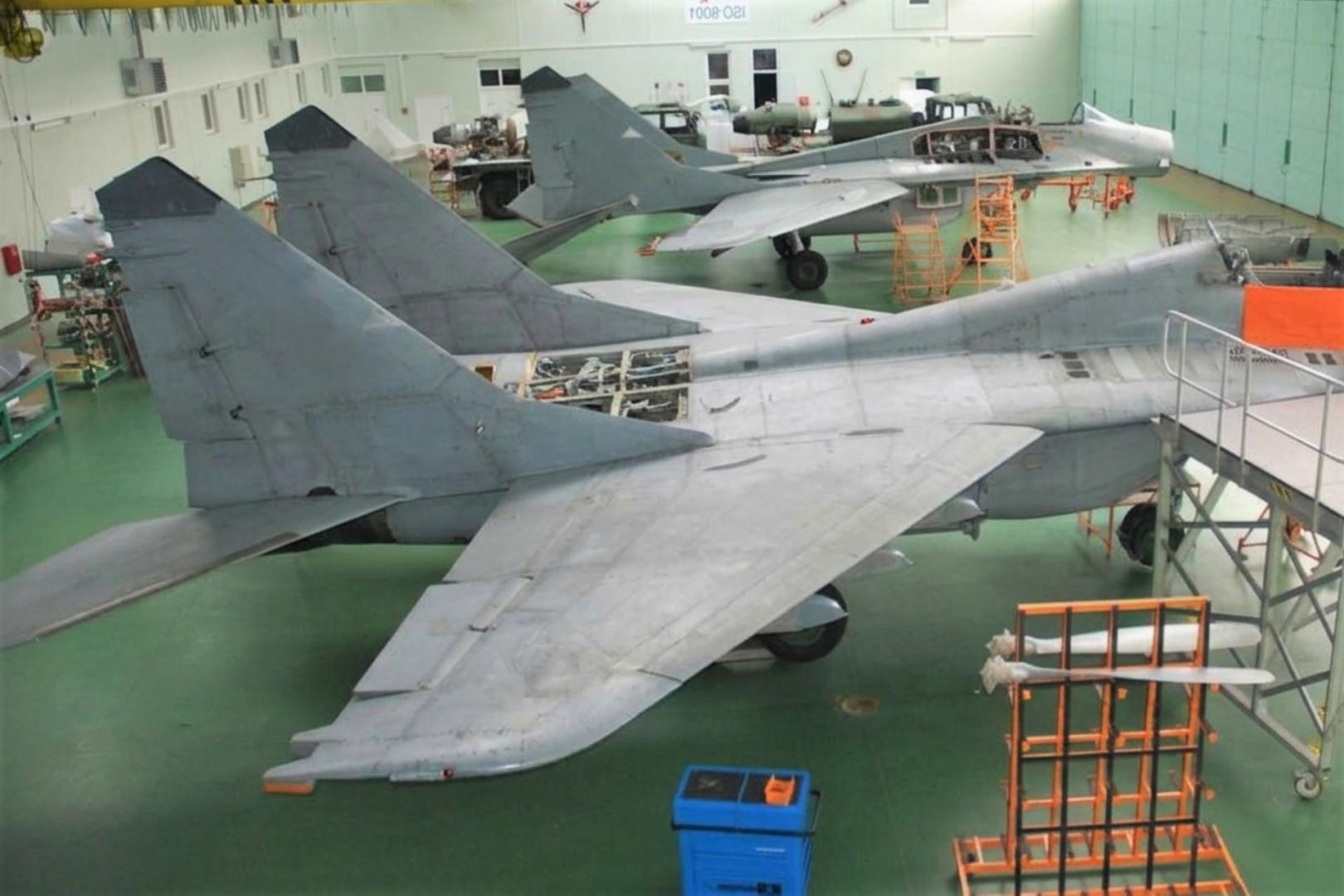 MiG-29 podczas remontu
