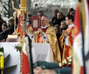 Abp Henryk Hoser nie żyje