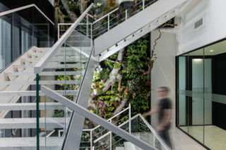 Życie w Architekturze 2025. Biuro kancelarii CMS Polska w budynku Varso Tower. Trzop Architekci