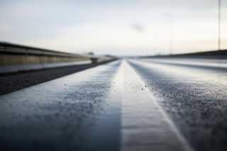 Śmierć na S1 Katowice. Czy wąski pas awaryjny stał się śmiertelną pułapką?