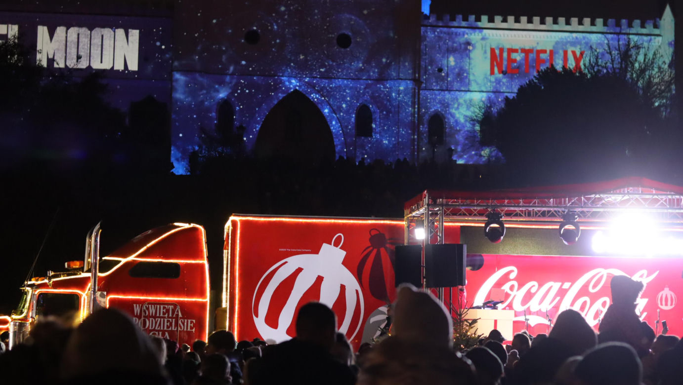 Ciężarówka Coca-Coli w Lublinie! Miasto jeszcze nigdy nie wyglądało tak magicznie! [ZDJĘCIA]