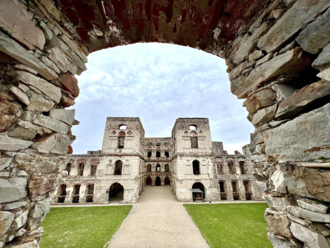 Zamek jak kalendarz! Krzyżtopór w Świętokrzyskiem