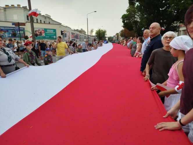 „Cześć i chwała bohaterom!”. Siedlczanie spotkali się w centrum miasta, by uczcić 82. rocznicę wybuchu Powstania Warszawskiego